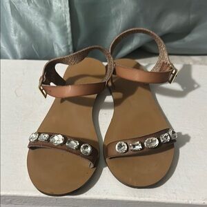 Jcrew Size 9 rhinestone sandal! A classic style.